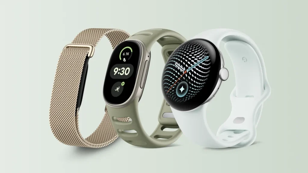 左から順に、スクリーンレスのFitbit Air、画面付きの新しいFitbit Edge、円形ディスプレイのPixel Watch 5の3機種を並べて比較した様子
